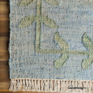 Neutral Blue Jute Rug, Rustic Floral Jute Cotton Rug, Handwoven Vintage Muted Floral Rug, Farmhouse Cottage Core Blue Living Room Area Rug